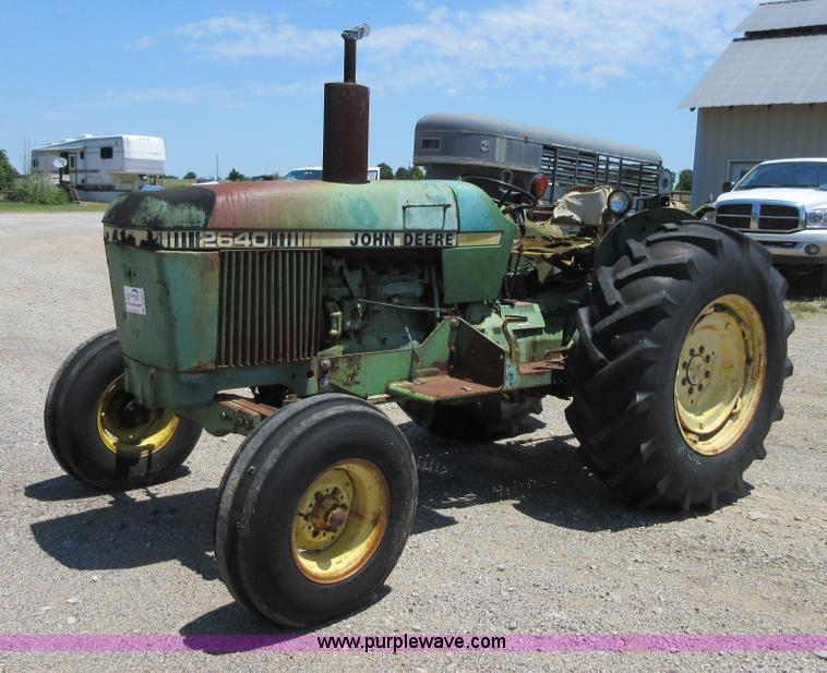 image for item D2477 John Deere 2460B tractor