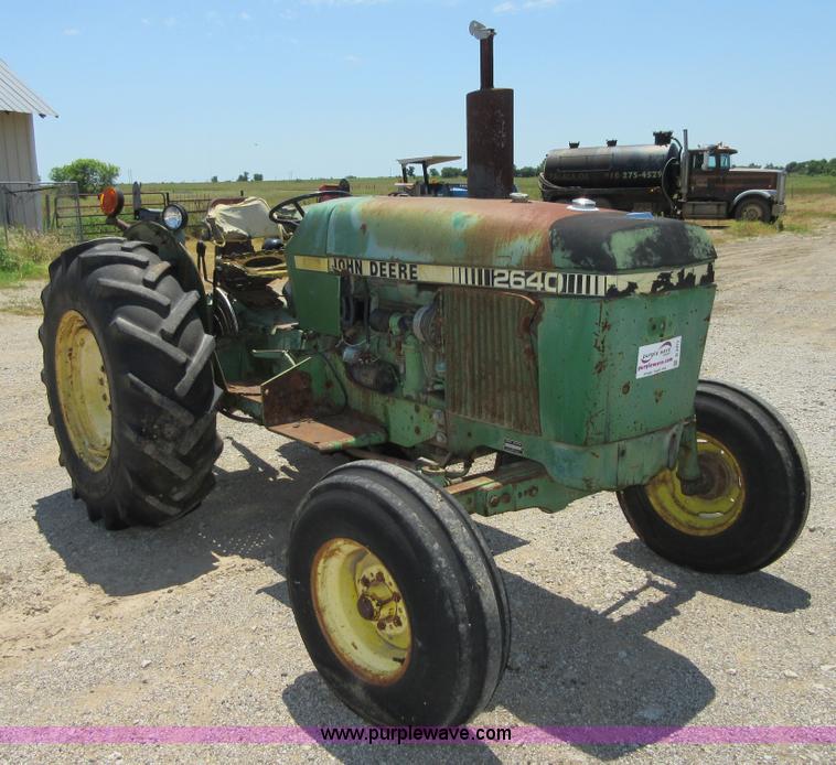 image for item D2477 John Deere 2460B tractor