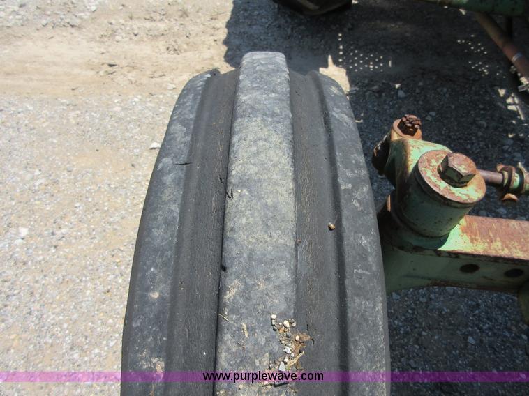 image for item D2477 John Deere 2460B tractor