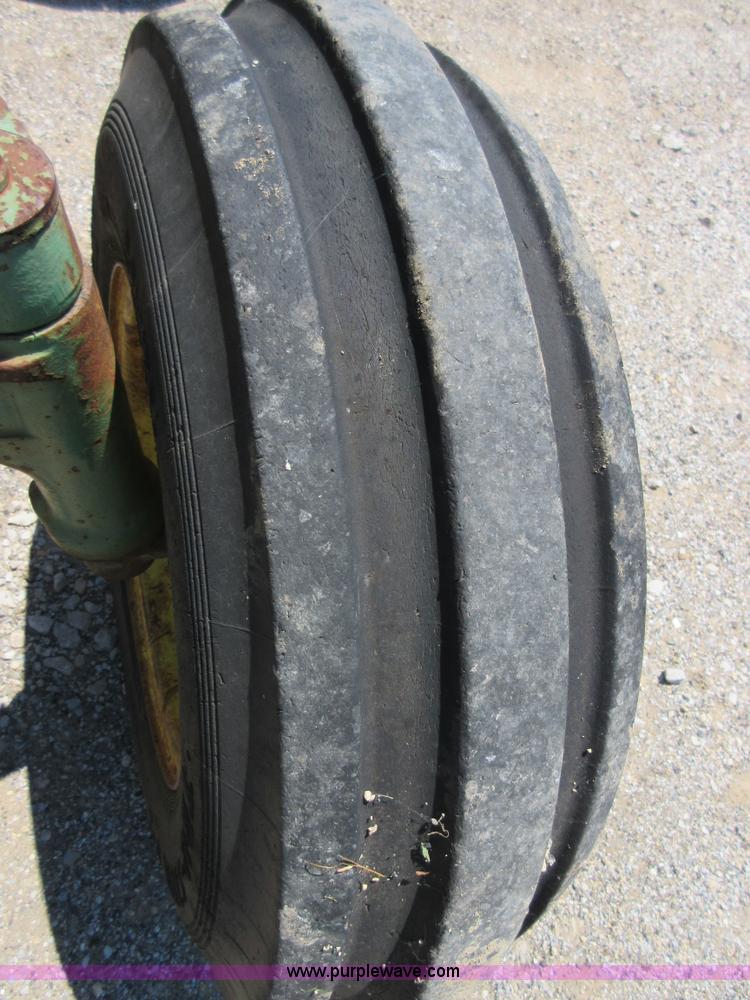 image for item D2477 John Deere 2460B tractor