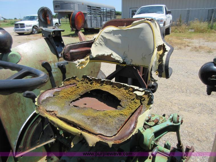 image for item D2477 John Deere 2460B tractor