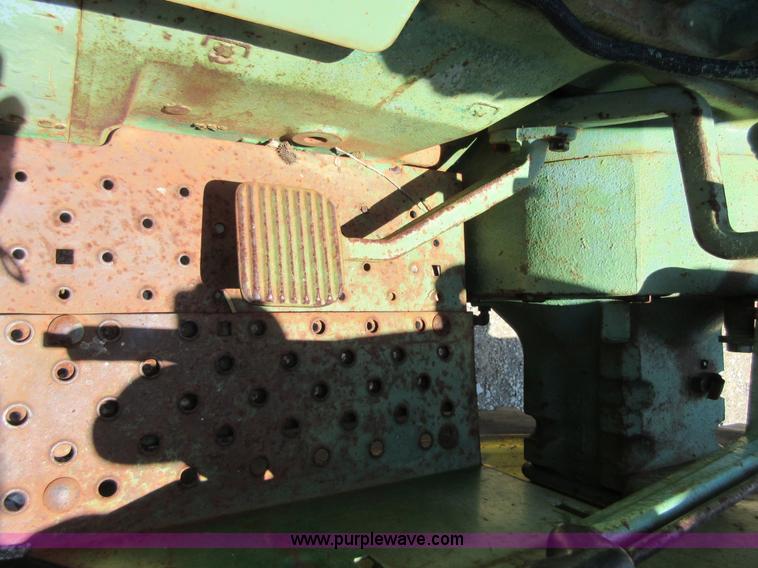 image for item D2477 John Deere 2460B tractor