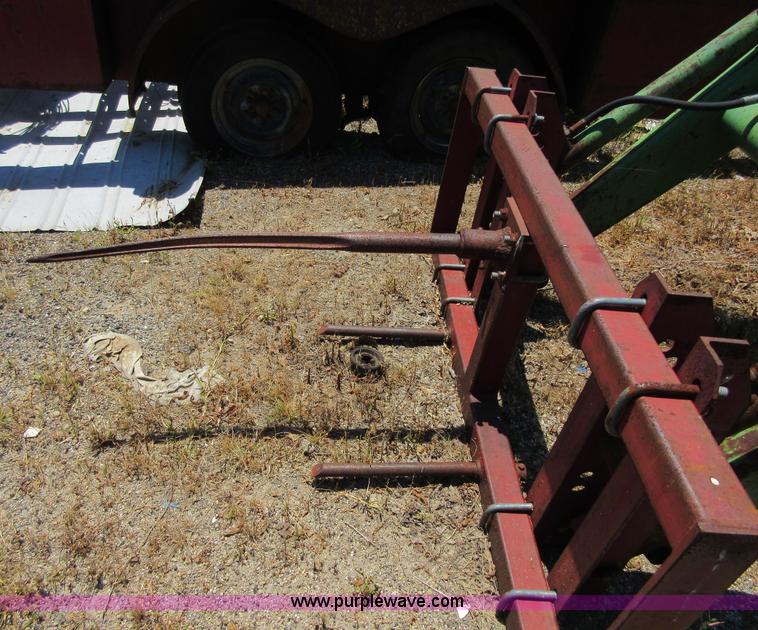 image for item D2477 John Deere 2460B tractor