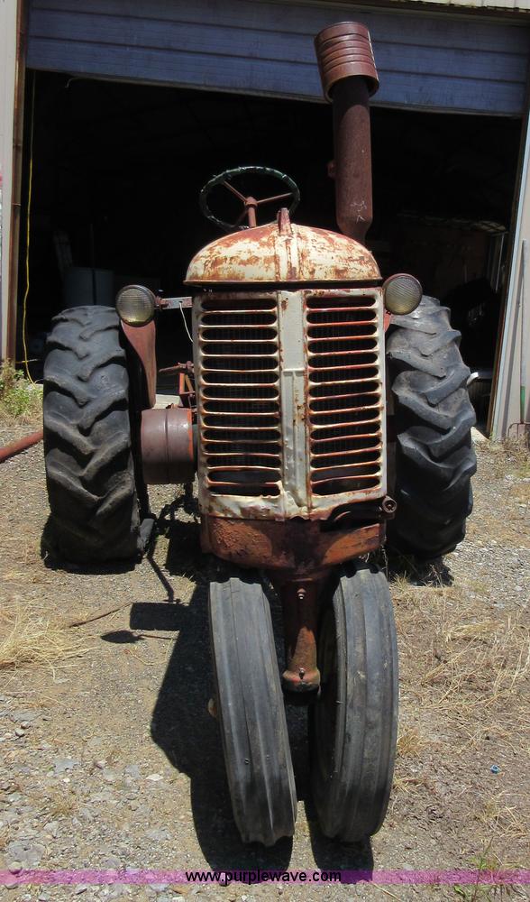 image for item D2478 1947 Case VAC tractor