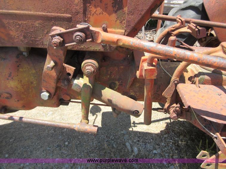 image for item D2478 1947 Case VAC tractor