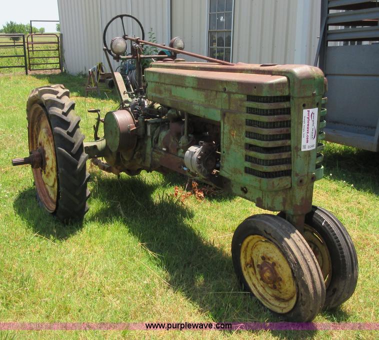 image for item D2480 1945 John Deere H tractor