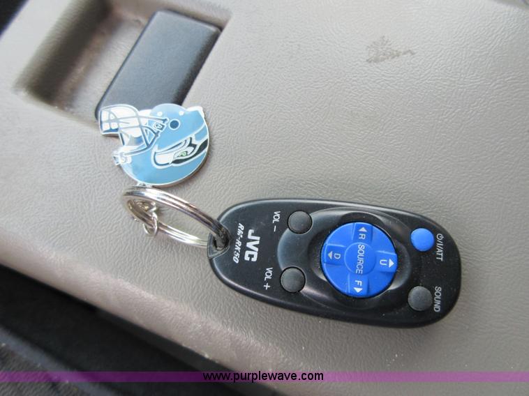 image for item D2482 1993 Ford Explorer XLT SUV