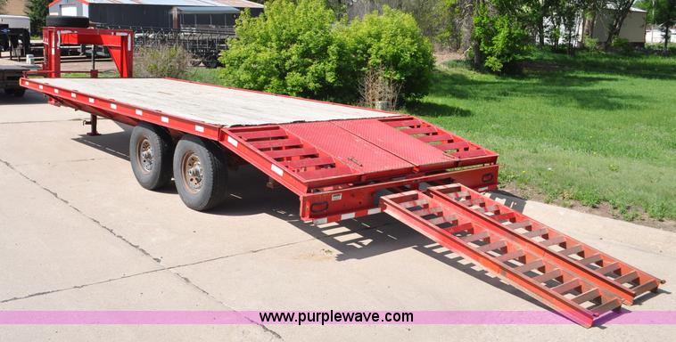 image for item F2465 1998 Featherlite STL equipment trailer