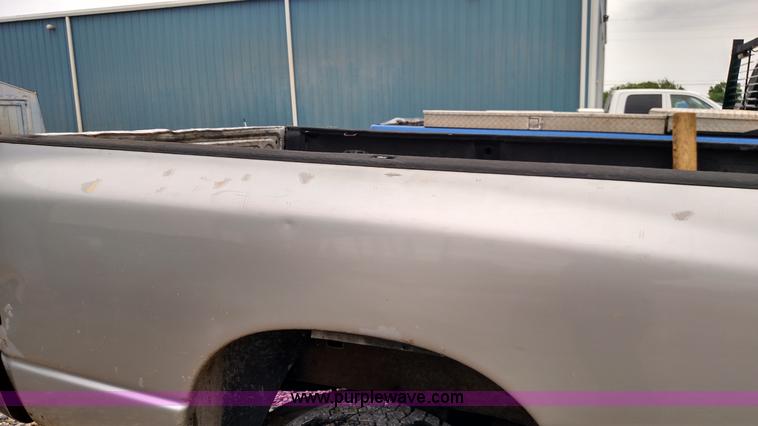 image for item F7832 2005 Dodge Ram 2500 Quad Cab pickup truck