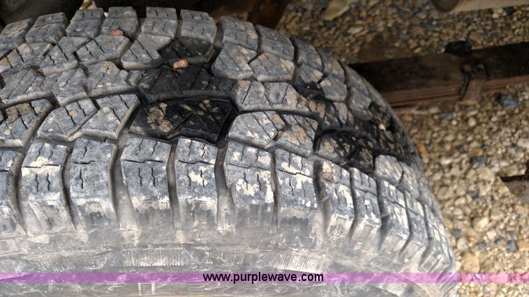 image for item F7832 2005 Dodge Ram 2500 Quad Cab pickup truck