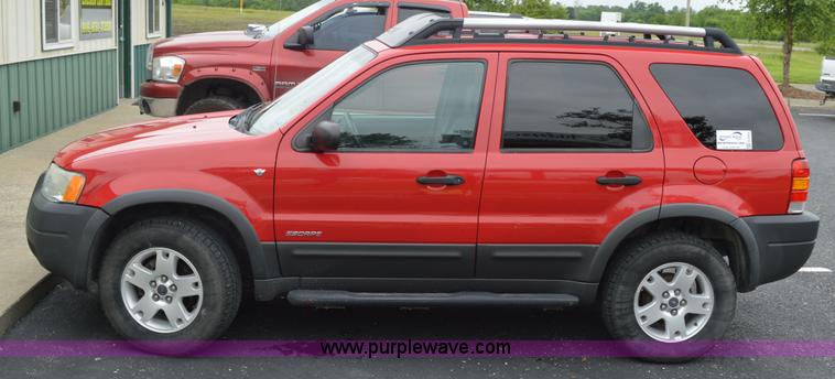 image for item G3592 2002 Ford Escape XLT SUV