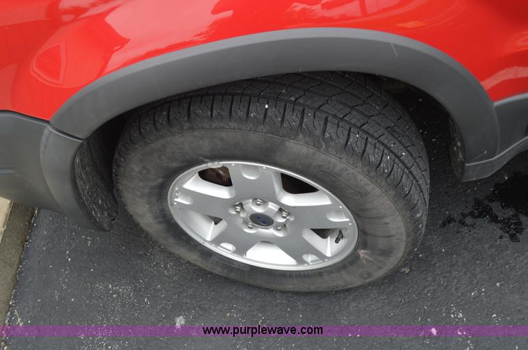 image for item G3592 2002 Ford Escape XLT SUV