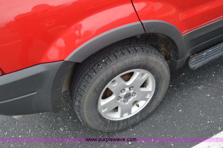 image for item G3592 2002 Ford Escape XLT SUV