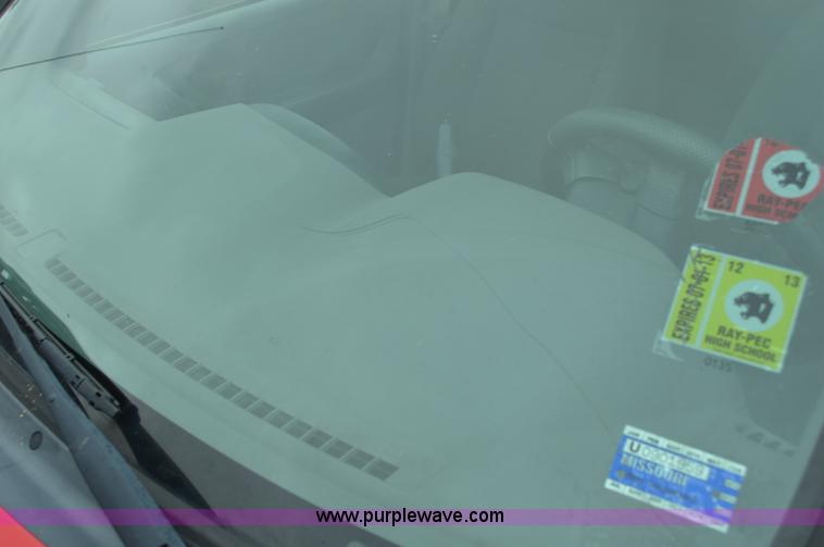 image for item G3592 2002 Ford Escape XLT SUV