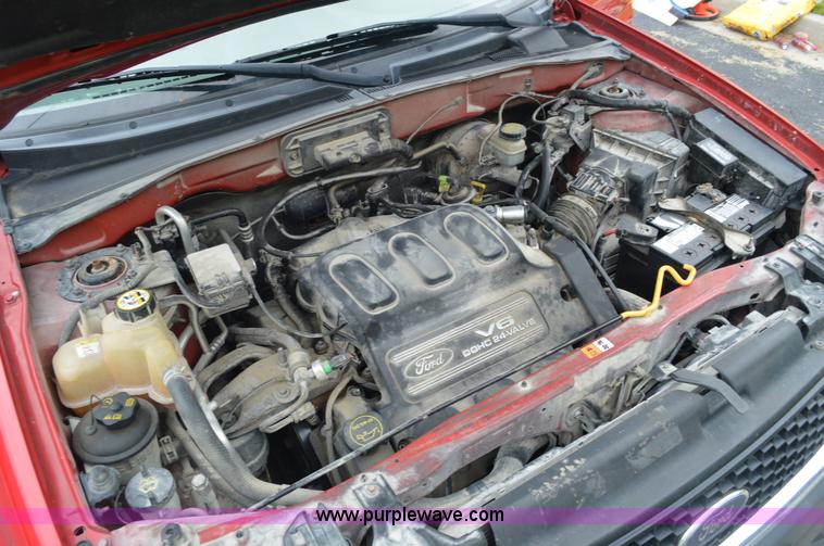 image for item G3592 2002 Ford Escape XLT SUV