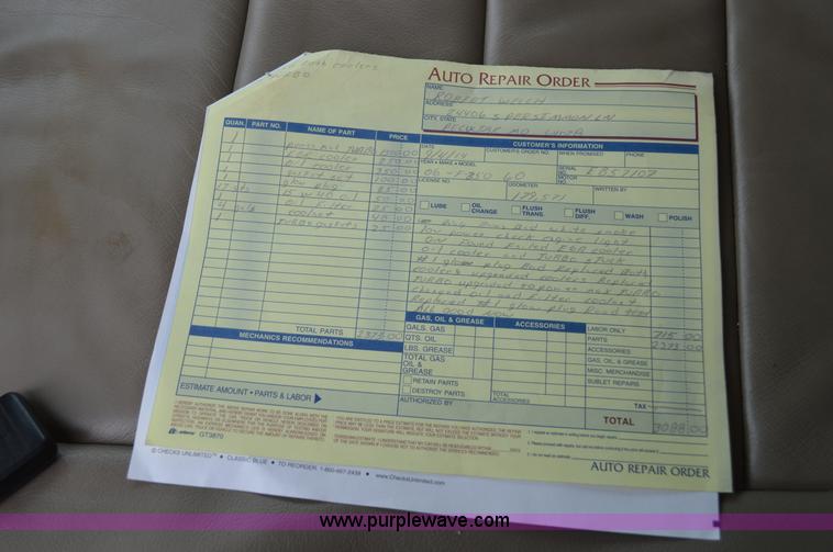 image for item G3593 2006 Ford F350 Super Duty Crew Cab pickup truck