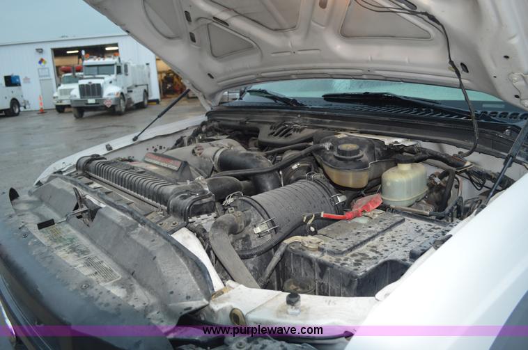 image for item G3598 2005 Ford F450 Super Duty XL utility truck