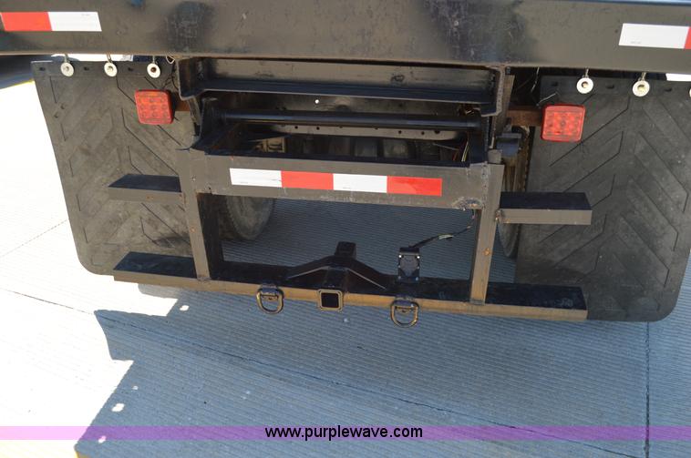 image for item G3608 1997 Chevrolet C7500 flatbed truck