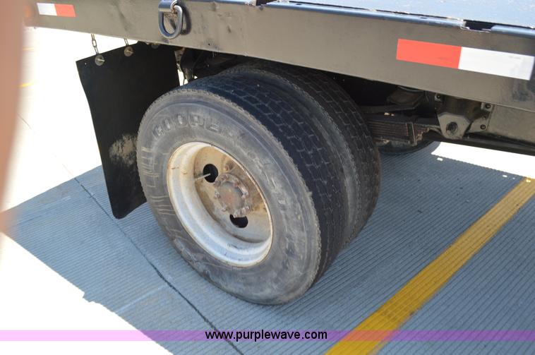 image for item G3608 1997 Chevrolet C7500 flatbed truck