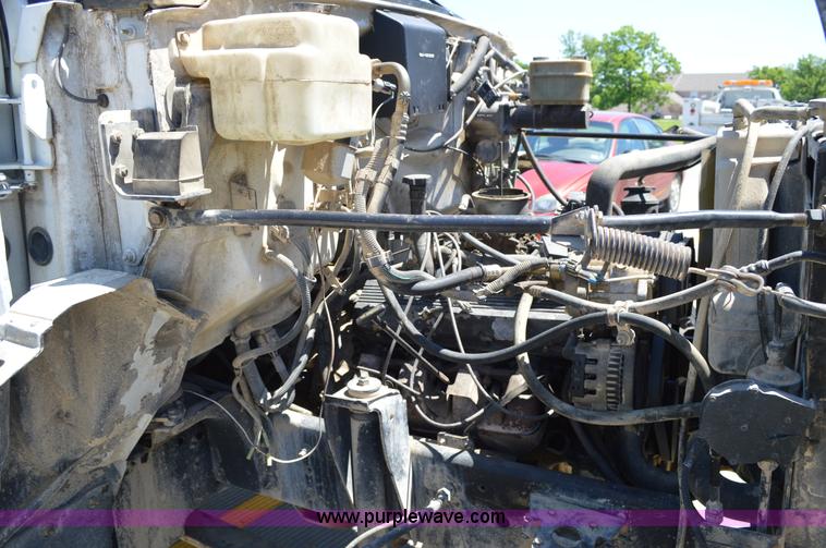 image for item G3608 1997 Chevrolet C7500 flatbed truck