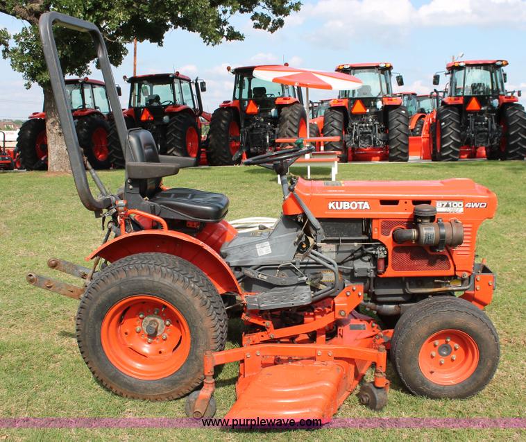 image for item H5803 Kubota B7100 MFWD utility tractor