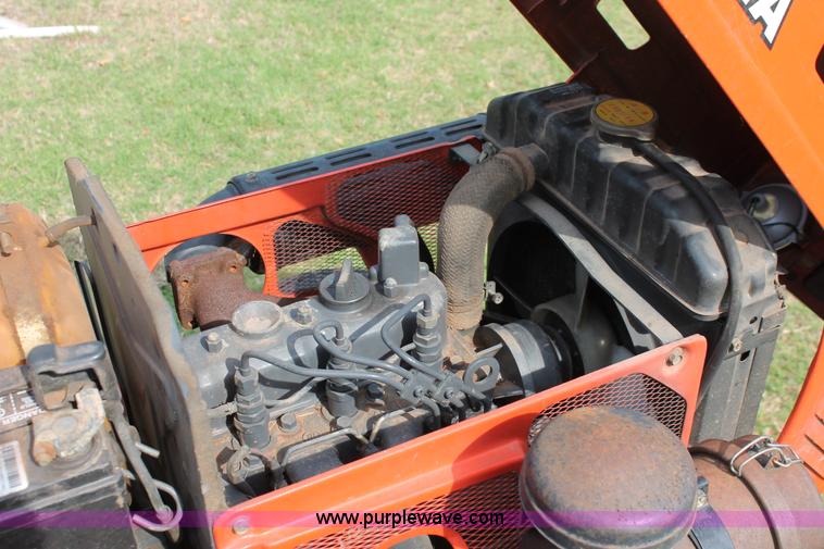 image for item H5803 Kubota B7100 MFWD utility tractor