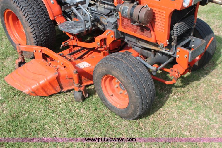 image for item H5803 Kubota B7100 MFWD utility tractor