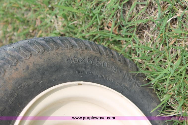 image for item H5805 Kubota G1900 lawn mower