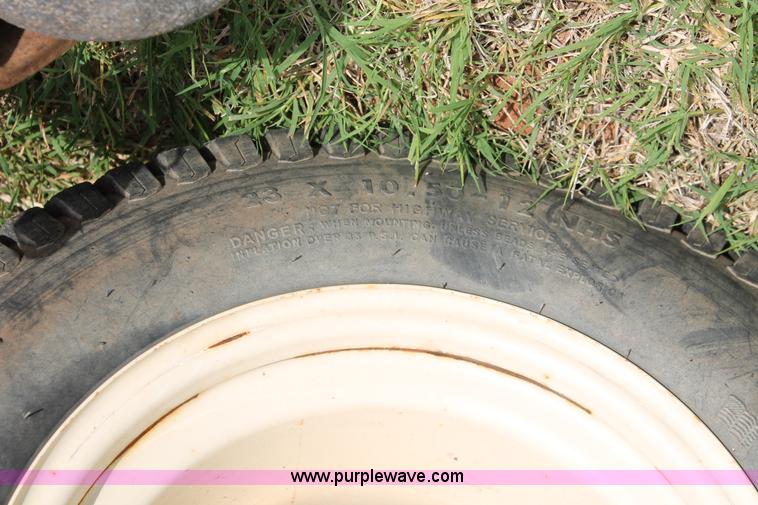 image for item H5805 Kubota G1900 lawn mower