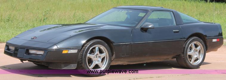 image for item H5809 1989 Chevrolet Corvette convertible
