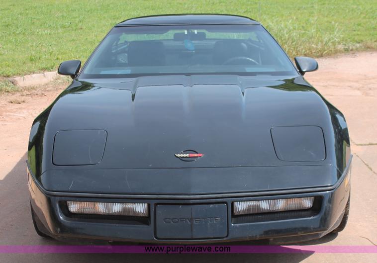 image for item H5809 1989 Chevrolet Corvette convertible