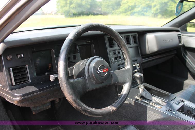 image for item H5809 1989 Chevrolet Corvette convertible