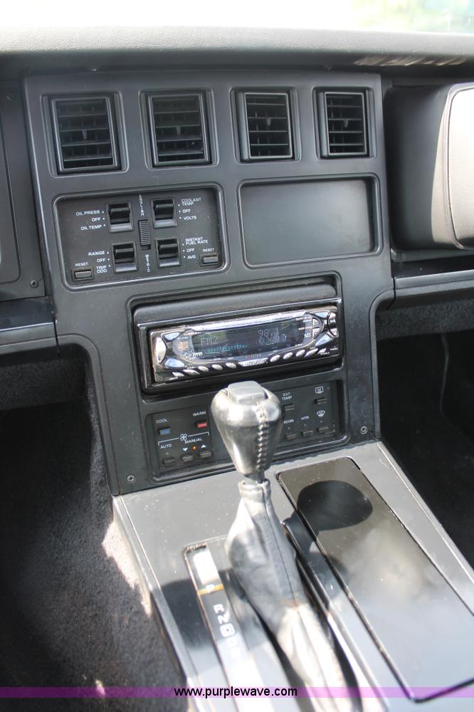 image for item H5809 1989 Chevrolet Corvette convertible