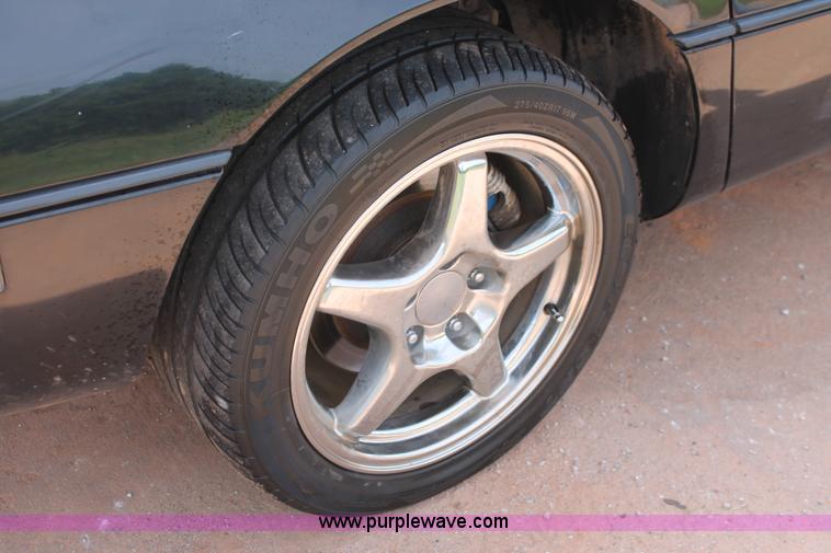 image for item H5809 1989 Chevrolet Corvette convertible