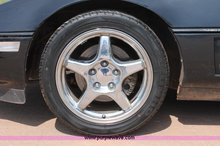 image for item H5809 1989 Chevrolet Corvette convertible