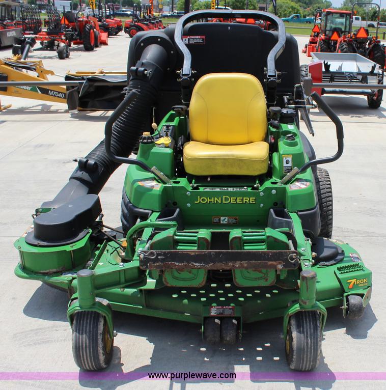 image for item I1655 John Deere 2930A ZTR lawn mower