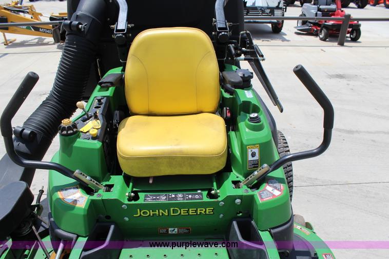 image for item I1655 John Deere 2930A ZTR lawn mower
