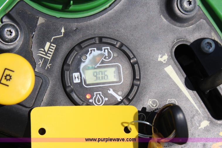 image for item I1655 John Deere 2930A ZTR lawn mower