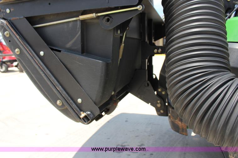 image for item I1655 John Deere 2930A ZTR lawn mower