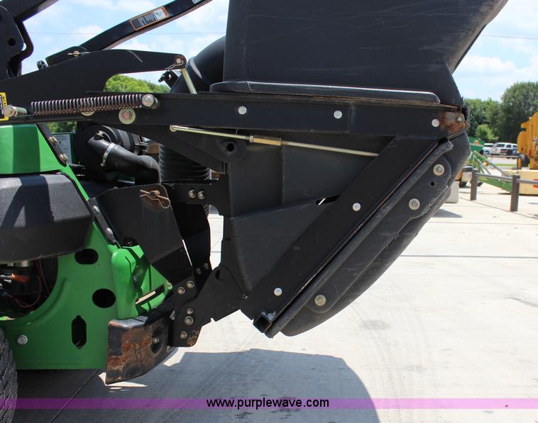 image for item I1655 John Deere 2930A ZTR lawn mower