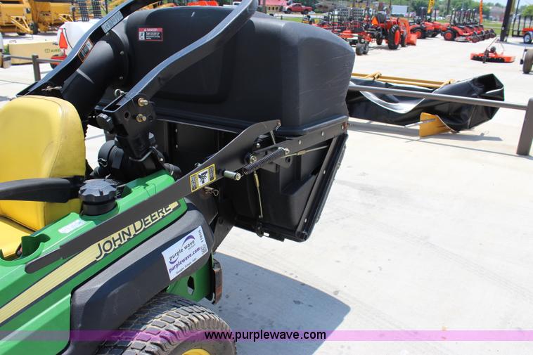image for item I1655 John Deere 2930A ZTR lawn mower