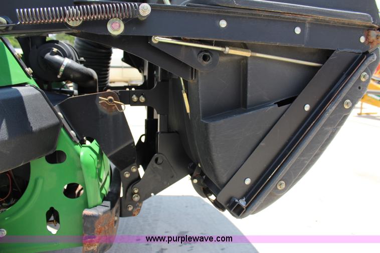 image for item I1655 John Deere 2930A ZTR lawn mower