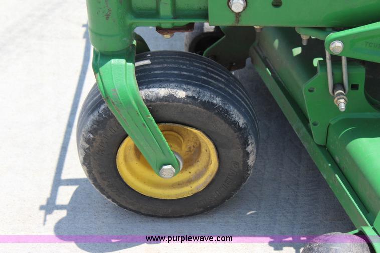 image for item I1655 John Deere 2930A ZTR lawn mower