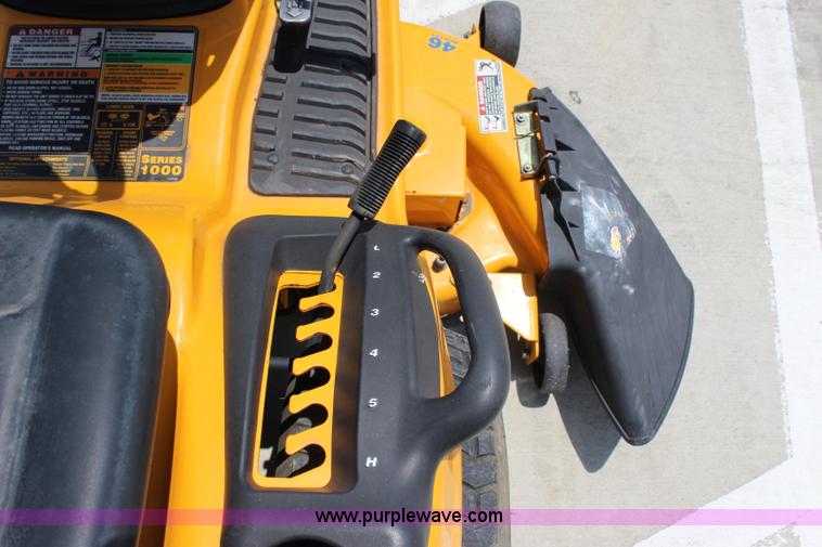 image for item I1656 2005 Cub Cadet LT1046 lawn mower