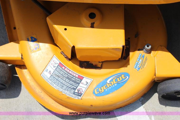 image for item I1656 2005 Cub Cadet LT1046 lawn mower