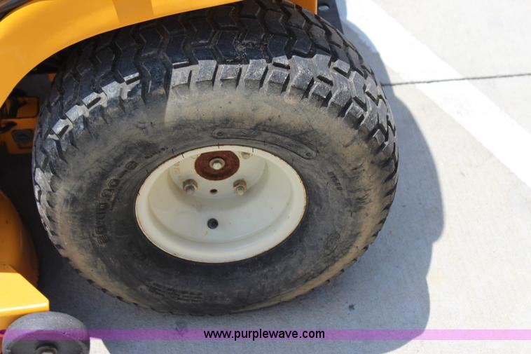 image for item I1656 2005 Cub Cadet LT1046 lawn mower