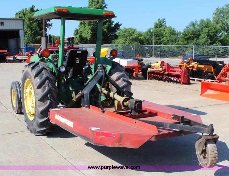 image for item I1657 1980 John Deere 2240 MFWD tractor