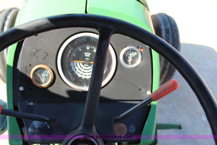 image for item I1657 1980 John Deere 2240 MFWD tractor