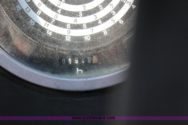 image for item I1657 1980 John Deere 2240 MFWD tractor