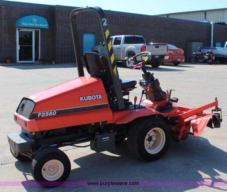 image for item I1659 2000 Kubota F2560 lawn mower
